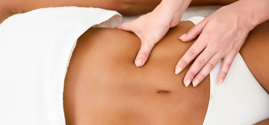 Massage: Alles, was Sie über die lymphatische Selbstdrainage wissen müssen