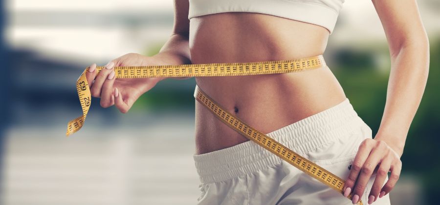 ¿Cuánta proteína por día para que las mujeres pierdan peso?