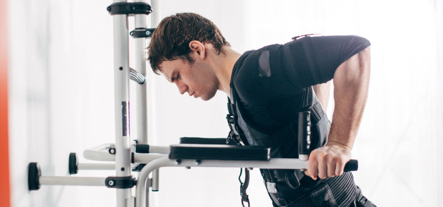 Weighted dips: The complete guide to progress