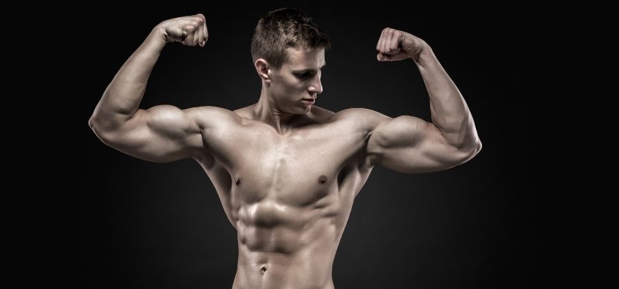 Comment travailler les épaules avec un élastique de musculation ?