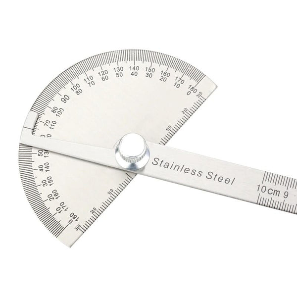 Un rapporteur et une règle métallique pour mesurer les angles dans un  atelier de menuiserie. Accessoires pour mesurer et dessiner dans un atelier  de menuiserie. Lieu de travail - travaux Photo Stock 
